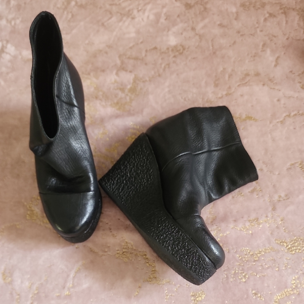 FENDI | Black Boots